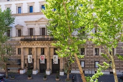 THE 38 HOME l Homkeey Luxury Apartment I Colosseum