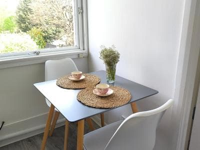 STYLISH CHISWICK 1Bed Apartment Near Tube & Shops