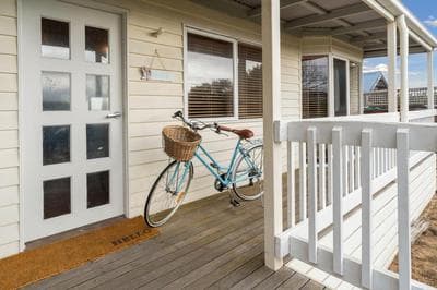 Killarney Coastal Cottage