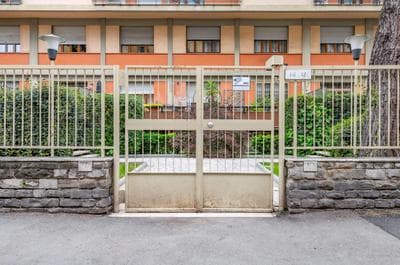 Maragliano and San Jacopino Flat with Balcony