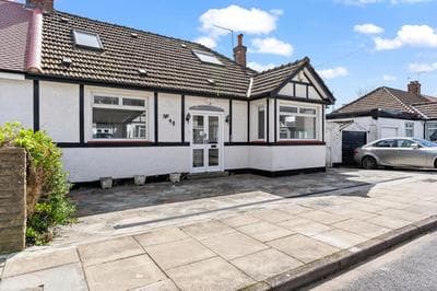 Heart of Acton - Perfect for Large Groups