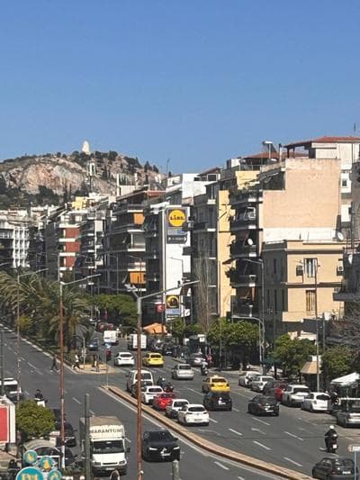 O live Athens