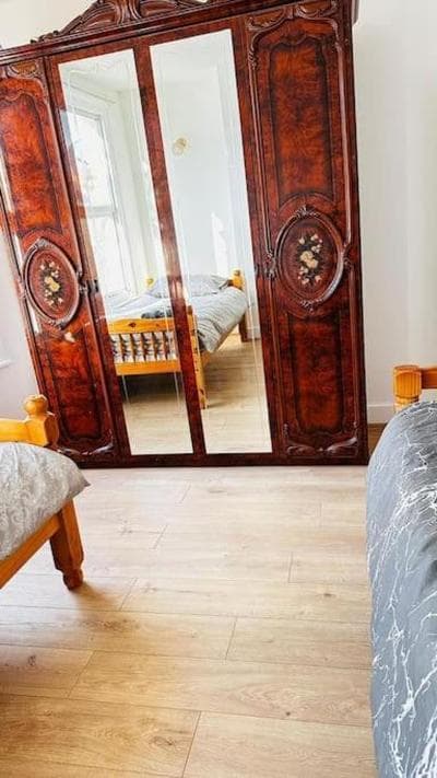 3 Bed House East London Home