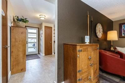 #StayInMyDistrict Eclectic Boise Townhouse near St Als