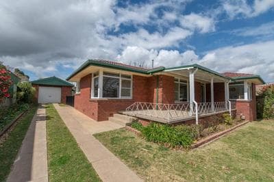 Oak St - Perfect Home Away From Home Close to CBD