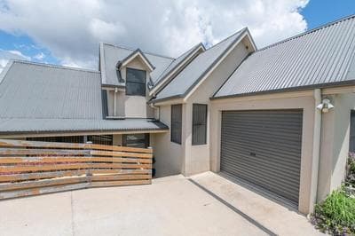 Phillip Villa, Modern & Fresh, Close to Town, Free Wifi