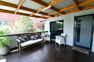 Sterling House Spacious Deck BBQ Pet Friendly