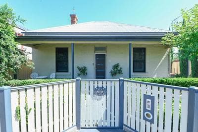 Darling St - Charming CBD Abode