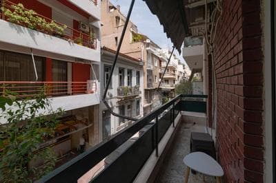 Local Urban living 2BD apartment in Athens