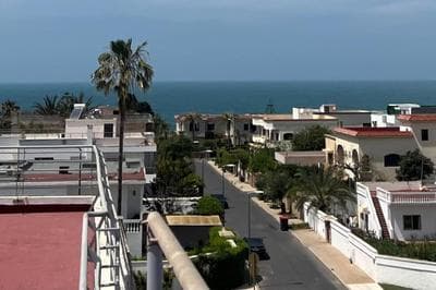 Appartement spacieux en bord de mer