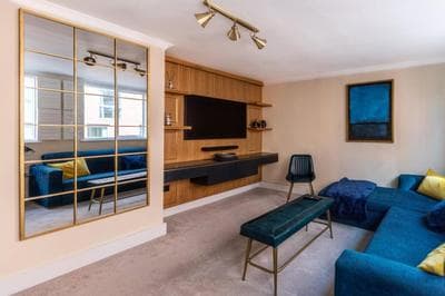 Westminster Charm with Roof Terrace