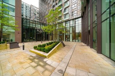 3Bed 2Bath Apartment with High Rise View London Canary Wharf