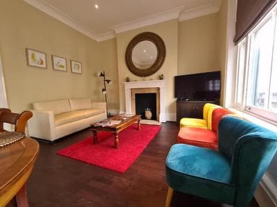 Modern and spacious apartment in South Kensington