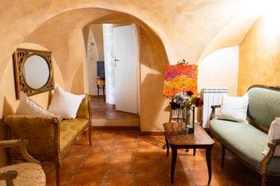 TYPICAL ROMAN HOUSE of ROMA