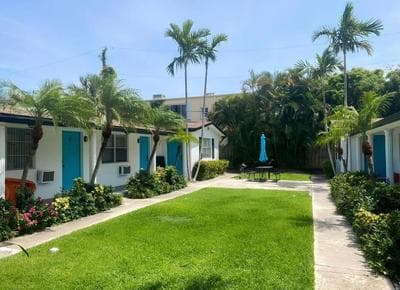 Spacious Villa #8 Water View 4-Minute Walk Beach