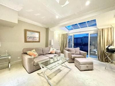 Mayfair 2 Bedroom With Large Private Terrace