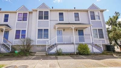 Stylish Beach Home - Quiet Neighborhood in AC