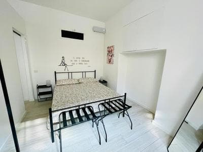 Antoni House