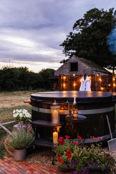 Toadland Shepherd Huts