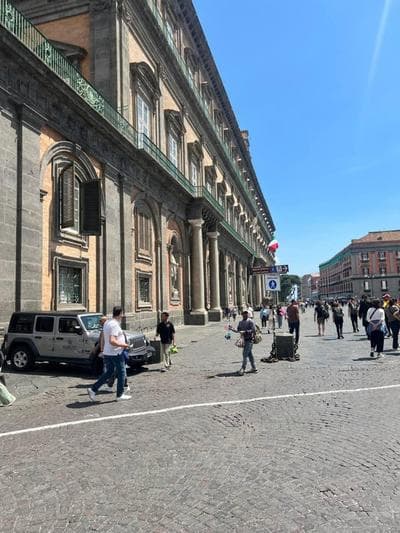 Casa Giulia Napoli Centro Jacuzzi Privata Piazza del Plebiscito WiFi