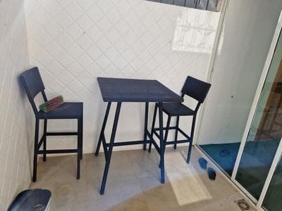 2 Bed Villa Sleeps 4 - Garden Wifi Parking