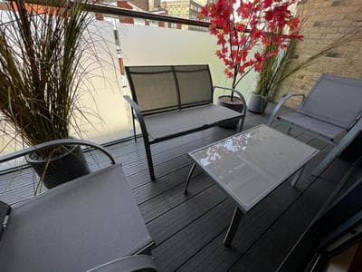 New! Charming Apartment near London Attractions