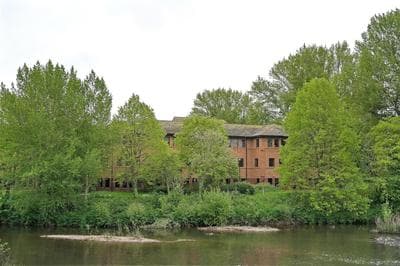 Modern Apartment Private Parking Central Taunton
