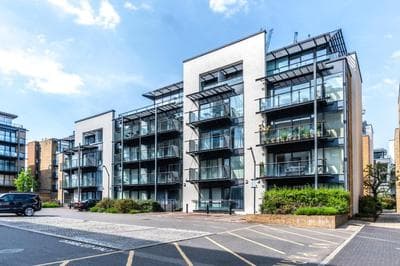 Luxury Apartment in Canary Wharf