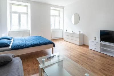 Světlý Apartmán v centru pro 4 by AP