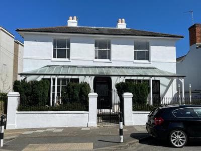 The Wight House B&B