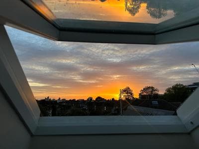 Cosy London Apartment on Elizabeth line - Free Parking