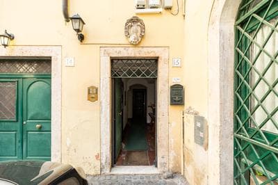 iFlat Trastevere Stylish 4 Bedroom Penthouse