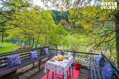 StayVista at Walnut House - Pet-friendly Villa with Alfresco Dining, BBQ, Bonfire