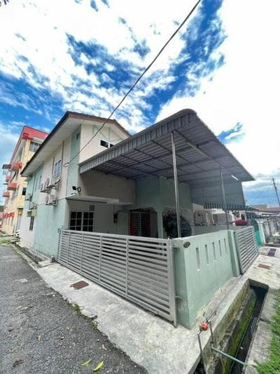 18pax House in Teluk Intan near Bandar Baru
