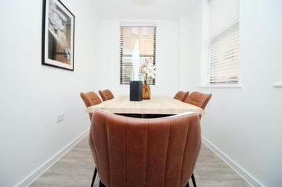 Modern Two BR | Free Parking