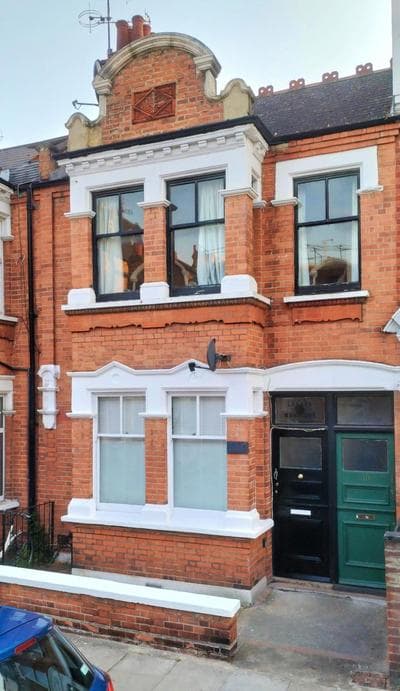 4 bedroom apartment ground floor for up to 7 guests