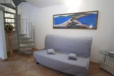 Sorrento Realty Holidays - Mary Glow