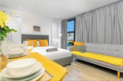 New Modern Studio in Bricklane