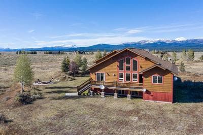 Hint of Heaven by KABINO HotTub Air Hockey Firepit Fishing Trails Yellowstone Free WiFi