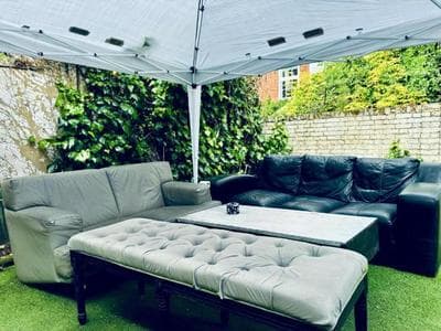 Whitechapel Lindley House R2