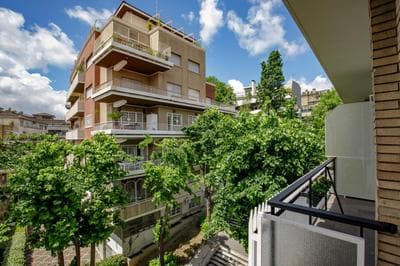 Pio Vatican Flat