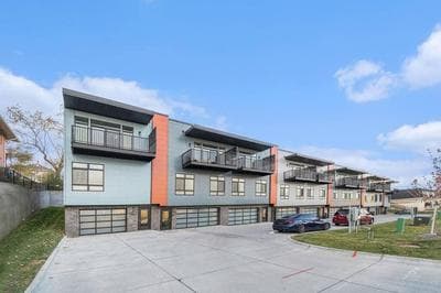 Luxurious Midtown Retreat with Elevator Access