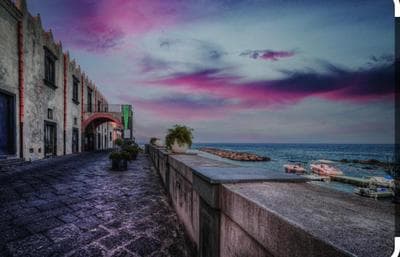 Affacciati sul mare del borgo
