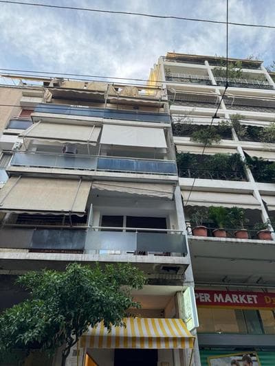 2nd Floor apt in Koukaki