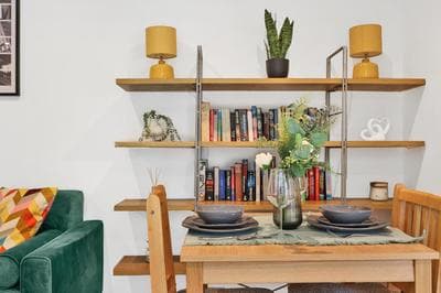 One Bedroom Apartment Short Term Rental & Flexible Renting Hoxton With Free Wifi