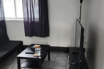 Private room near Downtown Dartmouth #15