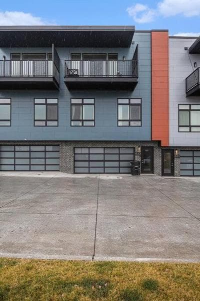 Modern 3-Story Townhome