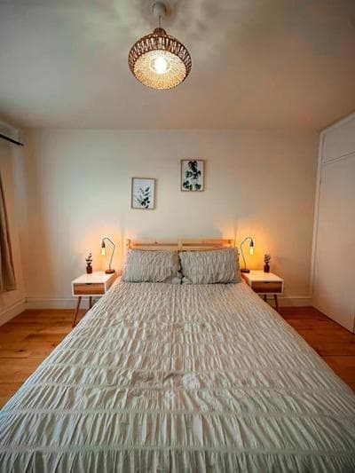 Bright & Spacious Split Level Flat in Kennington