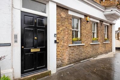 5A - Bright and Airy 2 Bedroom Apartment - Close to Central