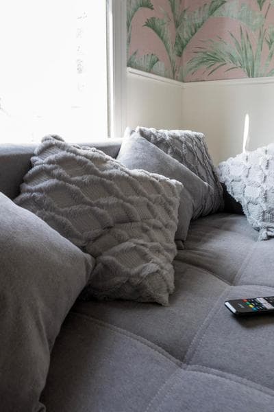 5C- Stylish Urban Retreat - Spacious 2 Bed Flat